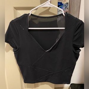 Athleta Cropped V Neck T Shirt